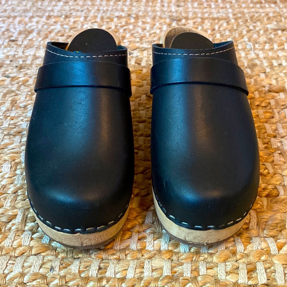 Clogs